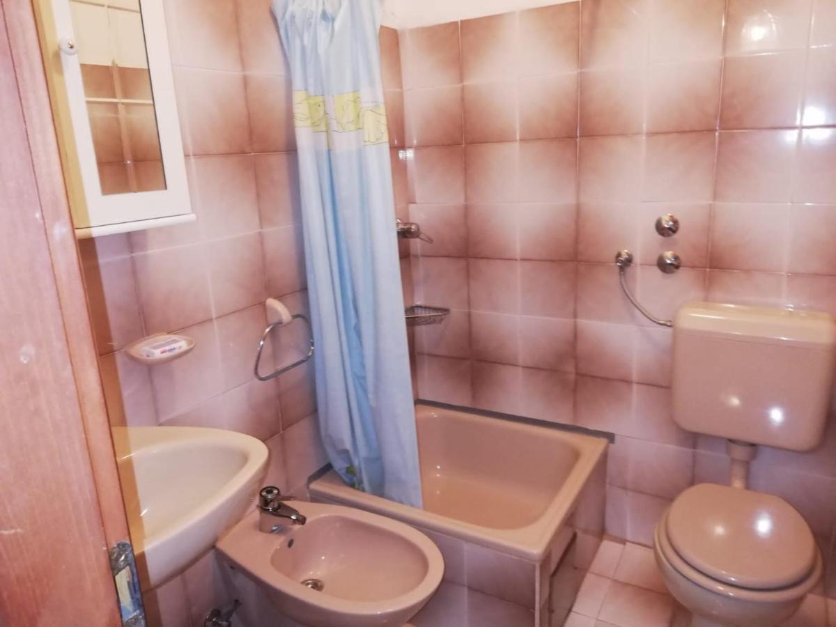 Iva/Sepac 1 Apartment คิร์ก ภายนอก รูปภาพ