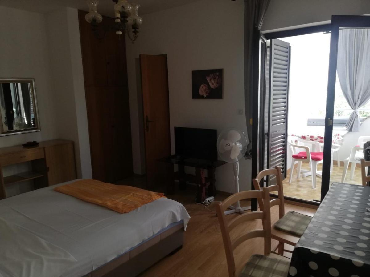 Iva/Sepac 1 Apartment คิร์ก ภายนอก รูปภาพ